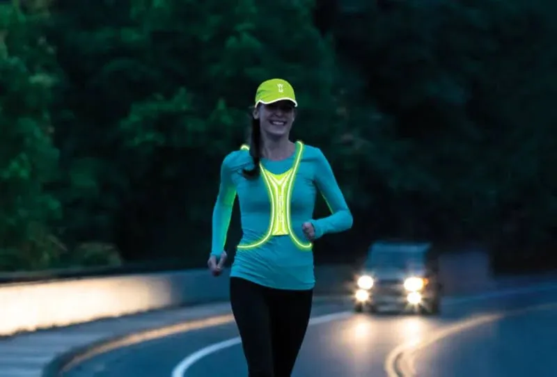 Amphipod | Xinglet Optic Beam Lite | Runner Safety Vest