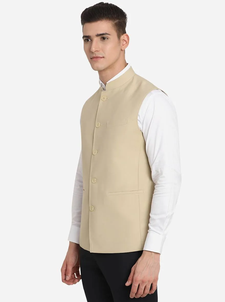 Beige Solid Regular Fit Modi Jacket | JadeBlue