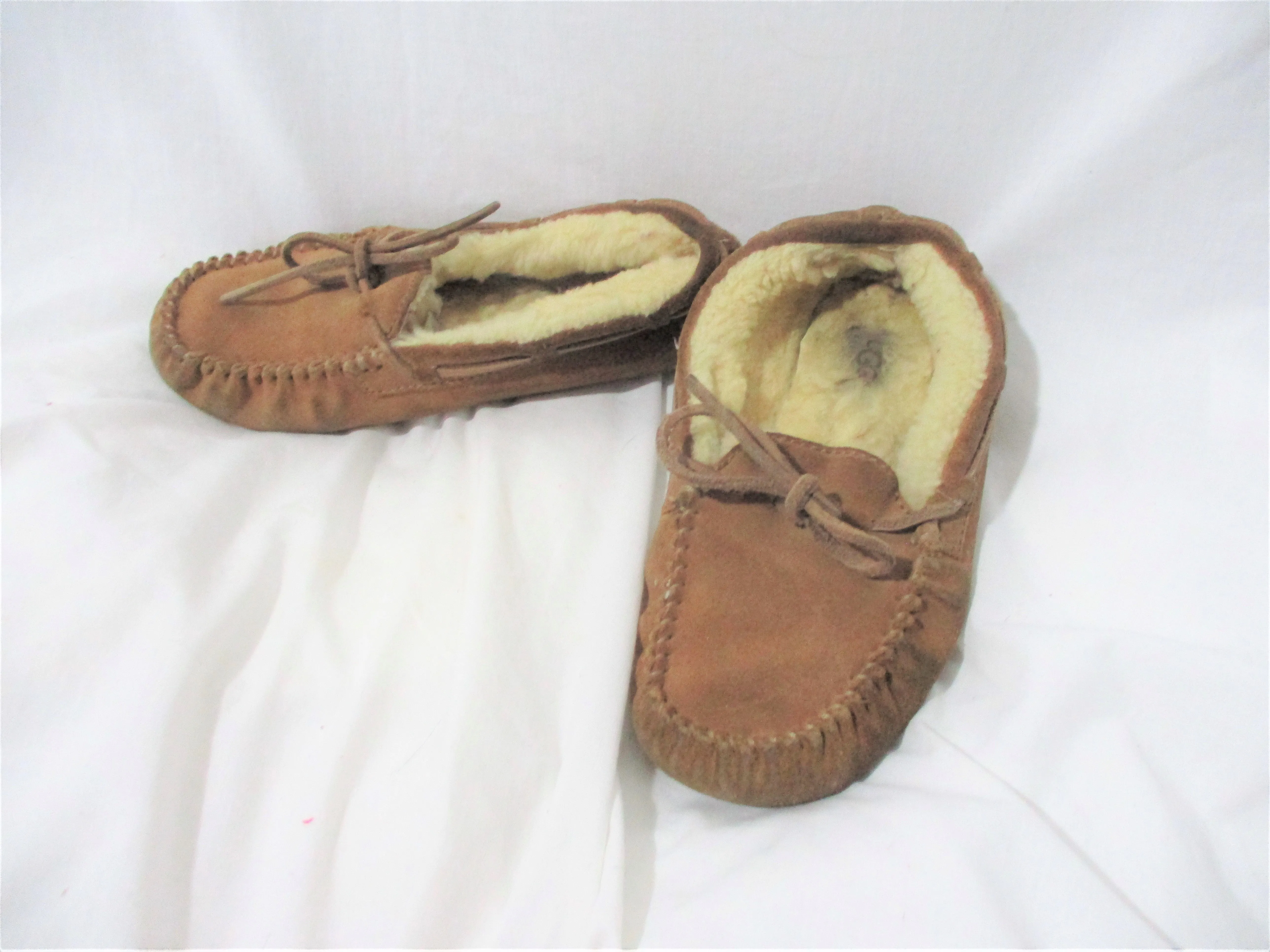 Girls UGG AUSTRALIA 5296 DAKOTA Suede Moccasin Shoe 3 Slipper CHESTNUT BROWN