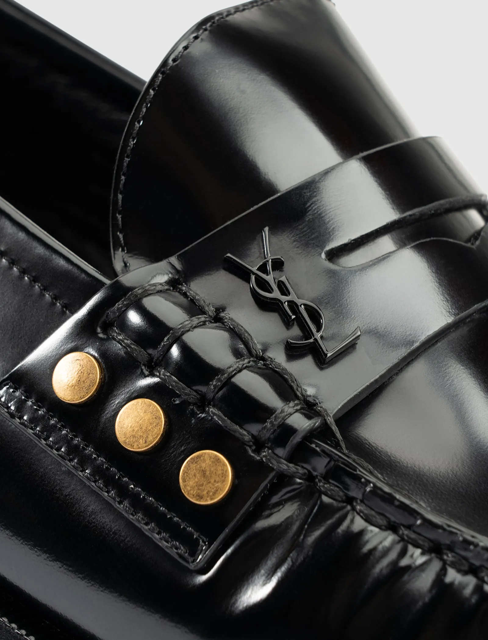 LEATHER LOAFERS