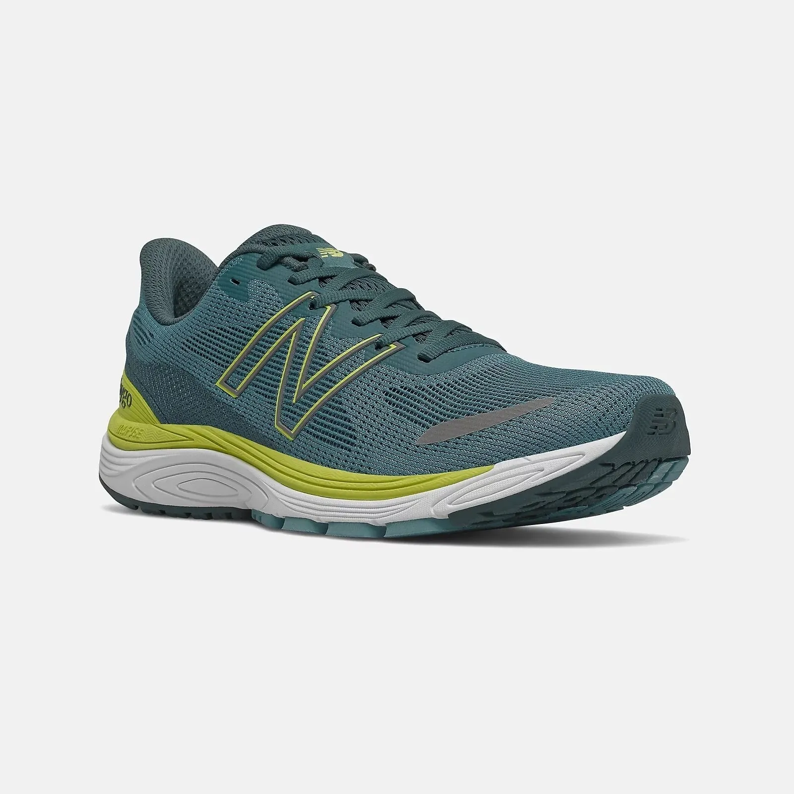 Men's Wide Fit New Balance MVYGOLY2 Vaygo Running Trainers - Green/Yellow