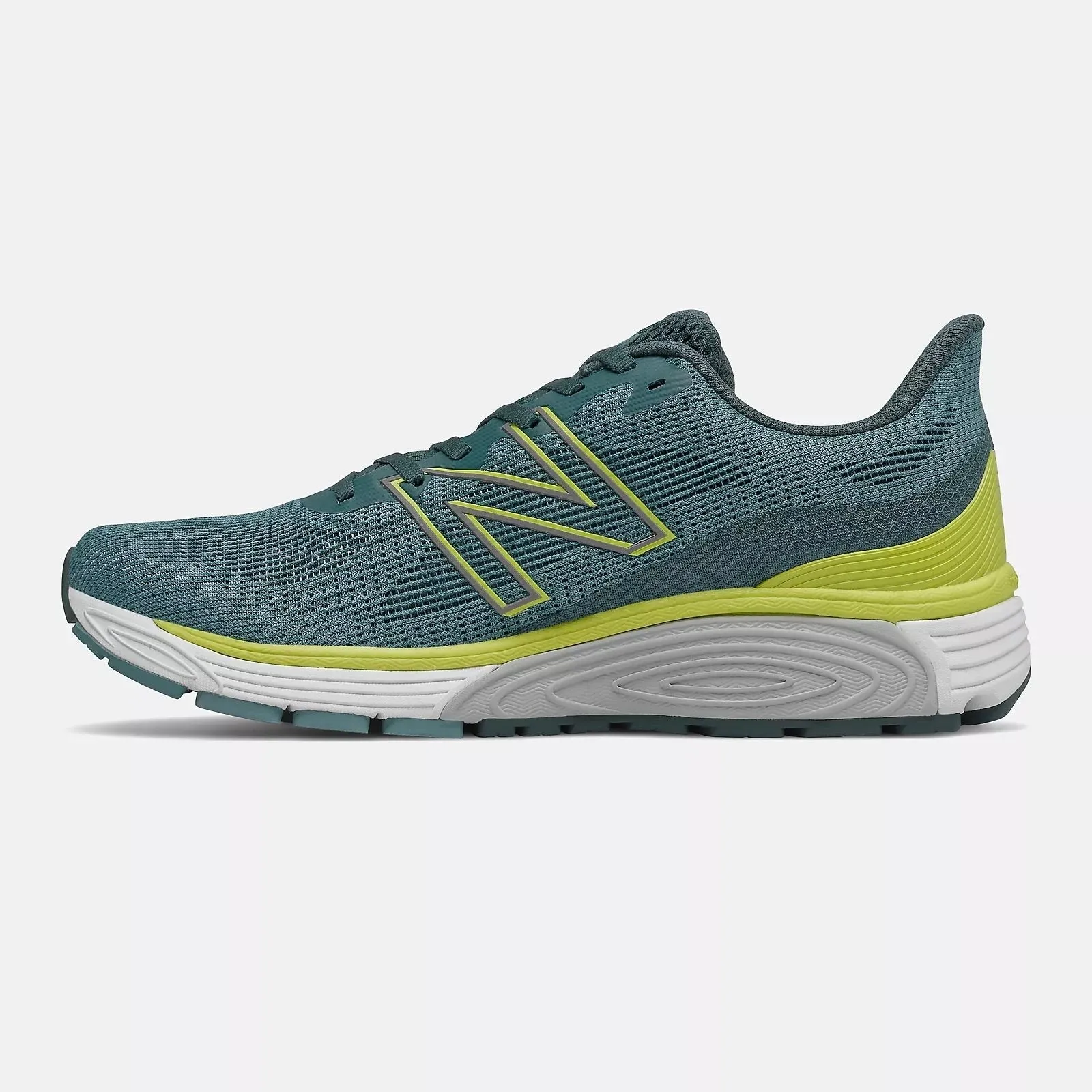 Men's Wide Fit New Balance MVYGOLY2 Vaygo Running Trainers - Green/Yellow