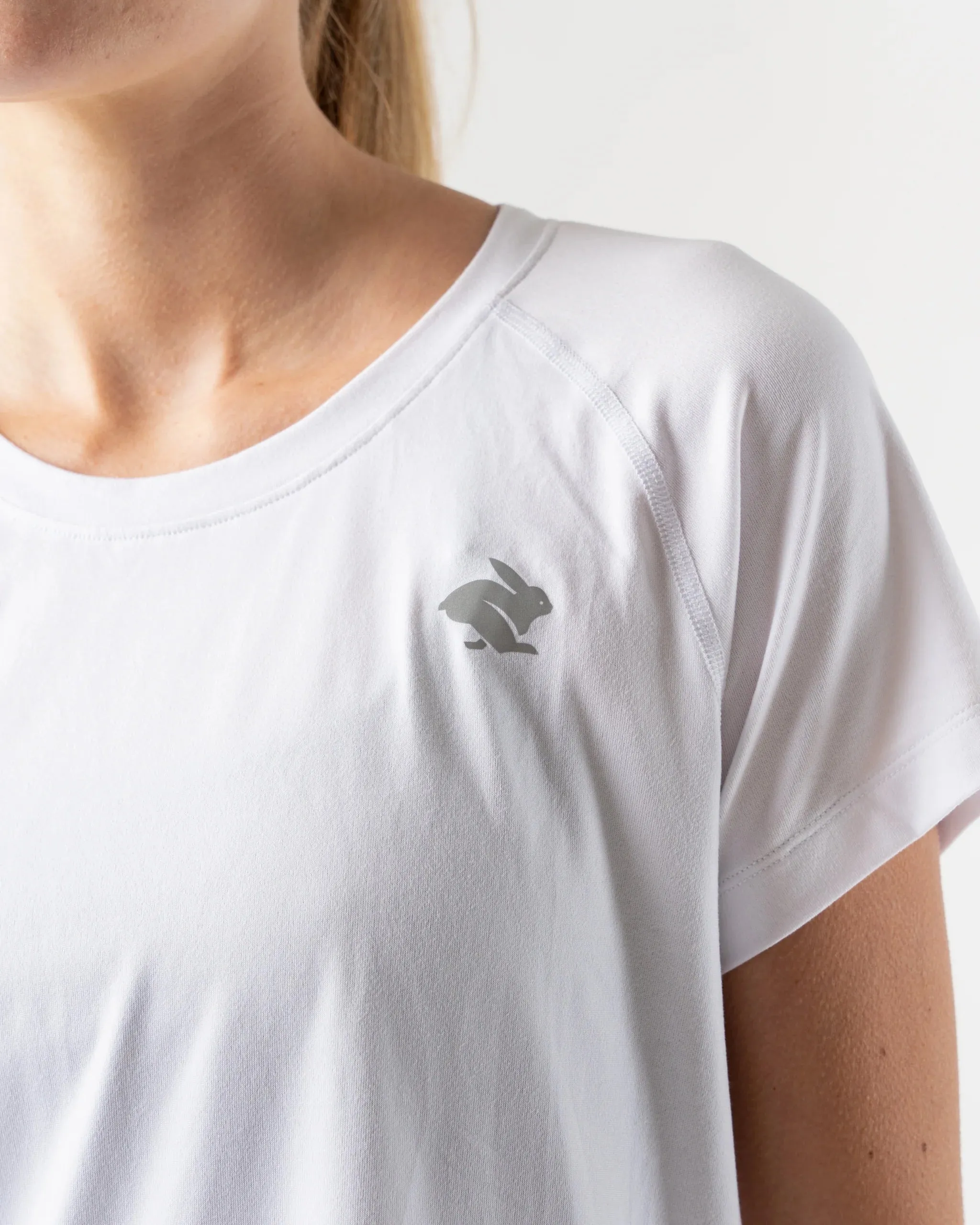 rabbit | EZ Tee Cropped | Women's | White