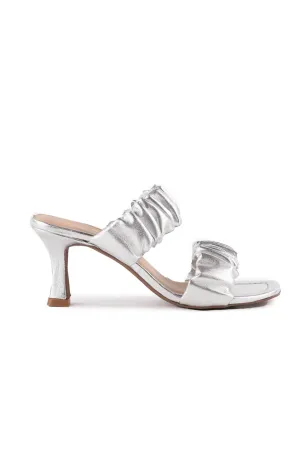 Seychelles Leeward Heels In Silver Metallic