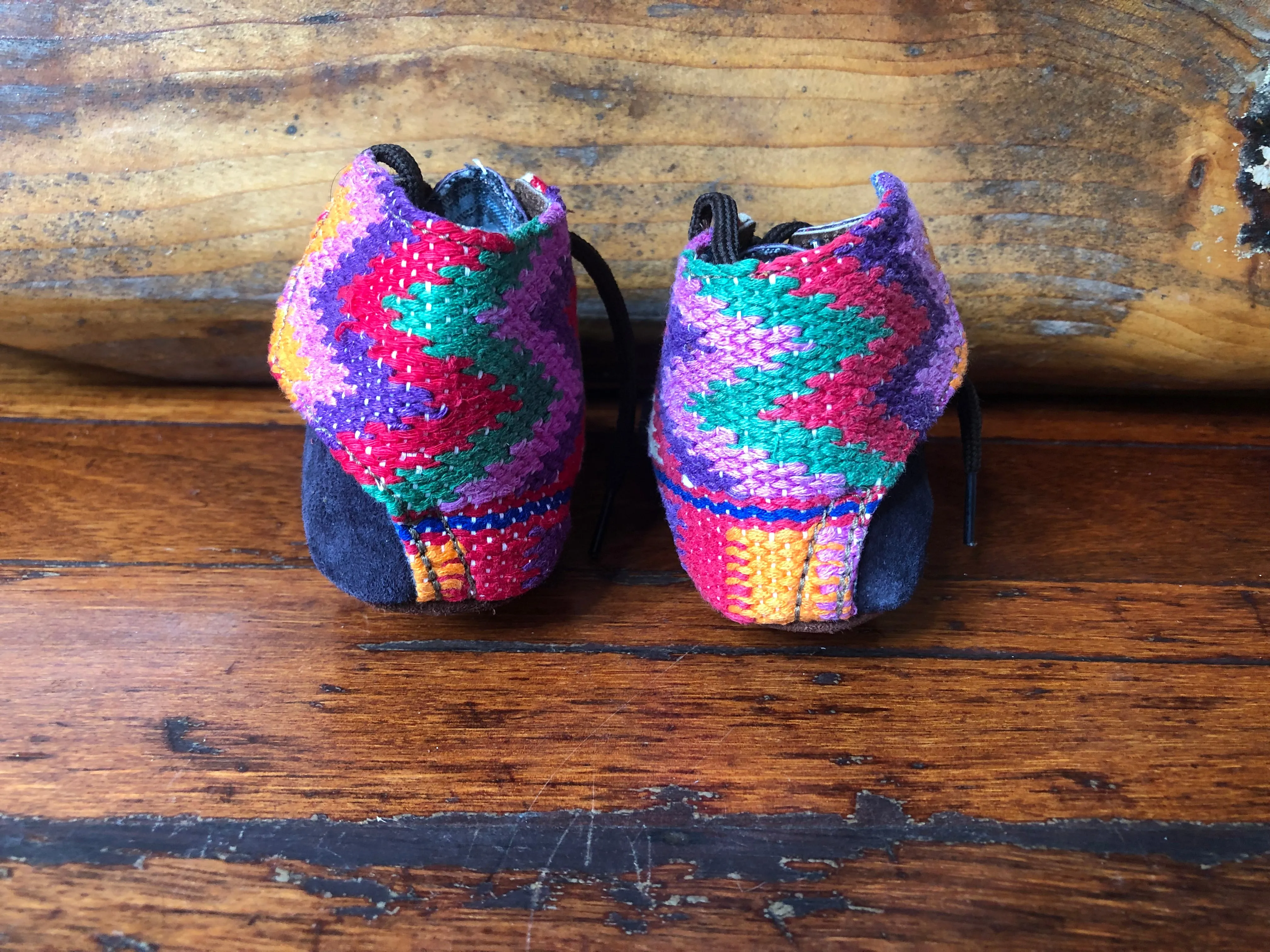 Size 21 Baby Moccasins - Navy with Rainbow Arrows