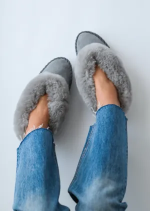 Women's Sheepskin Moccasin Slippers – Soft Grey