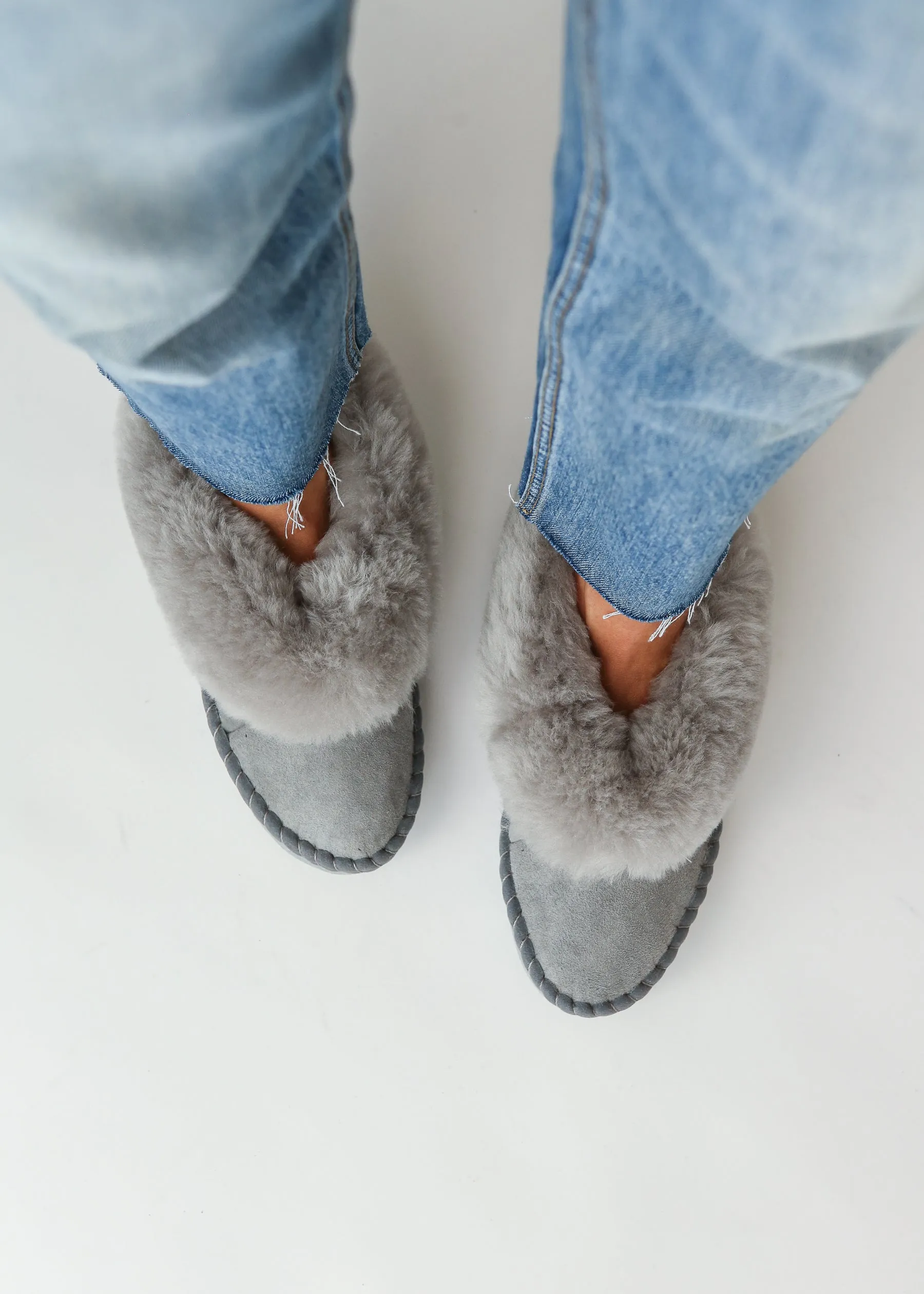 Women's Sheepskin Moccasin Slippers – Soft Grey